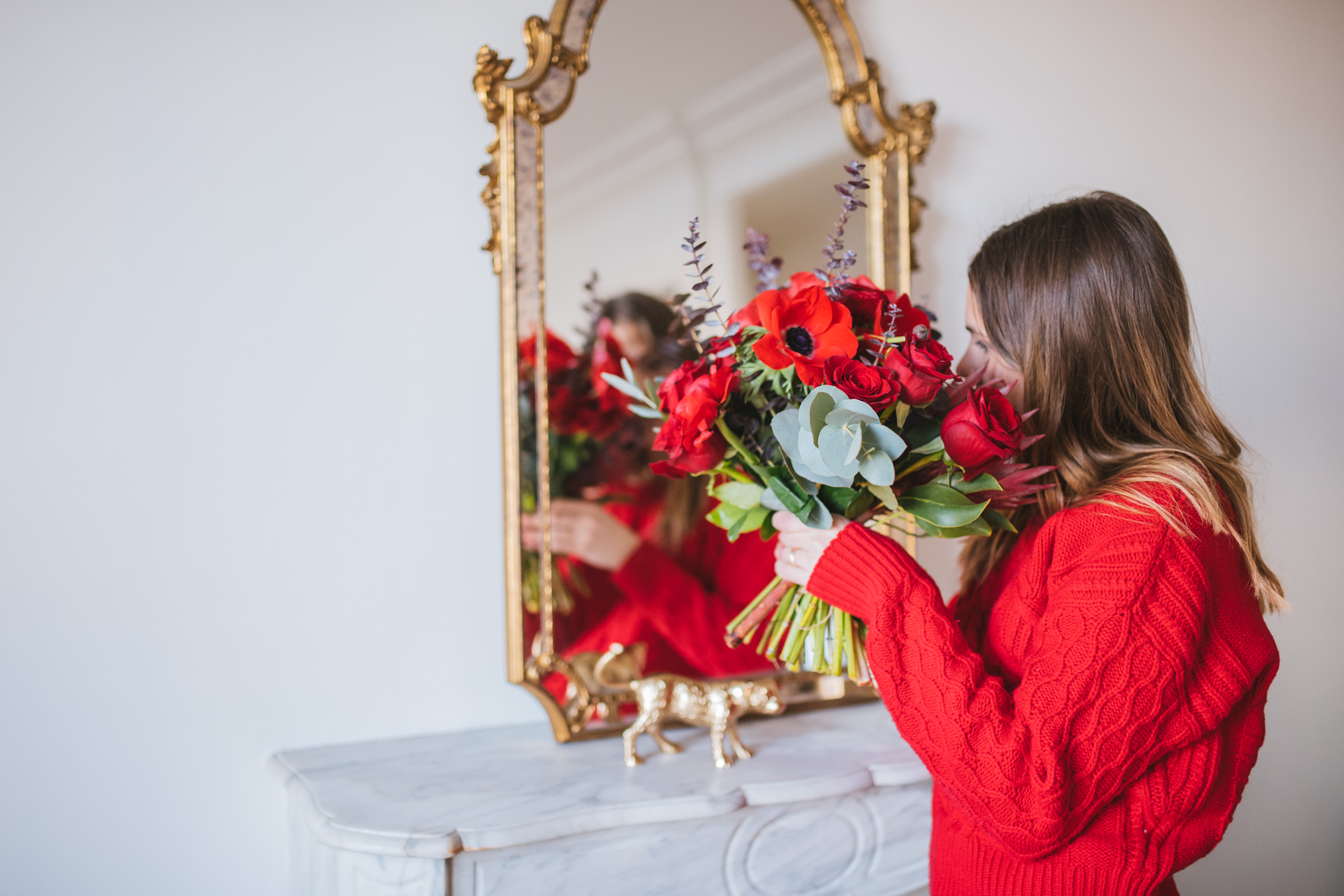 Red-naomi-rose-rouge-bouquet-saint-valentin-livraison-paris-france-offir-amour-refets-fleurs-3  | Reflets fleurs | Scénographe floral