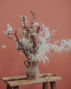 bouquet dried flowers countryside decoration