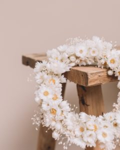 mini crown dried flowers