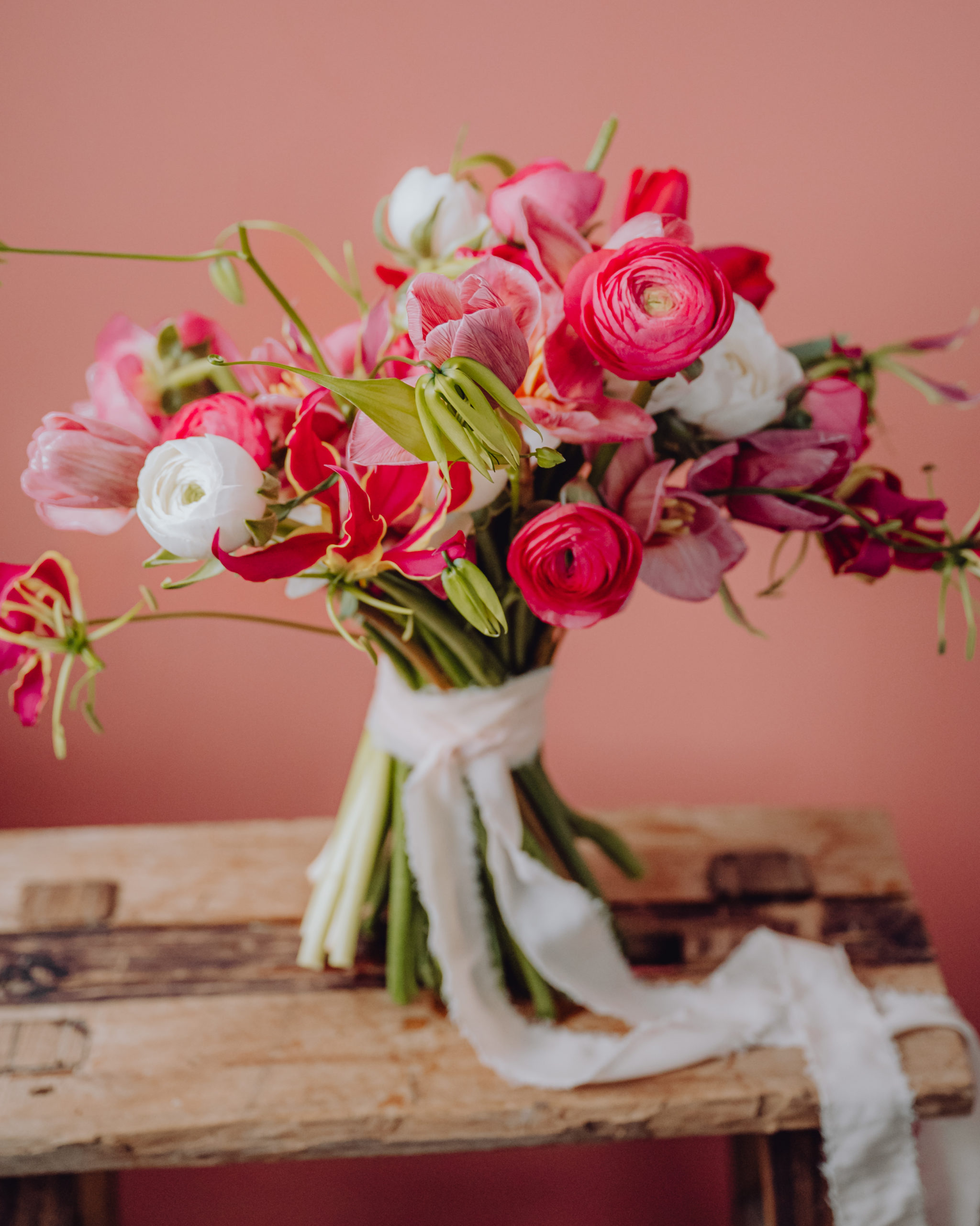 Bouquet de fleurs de saison célébrez l'amour